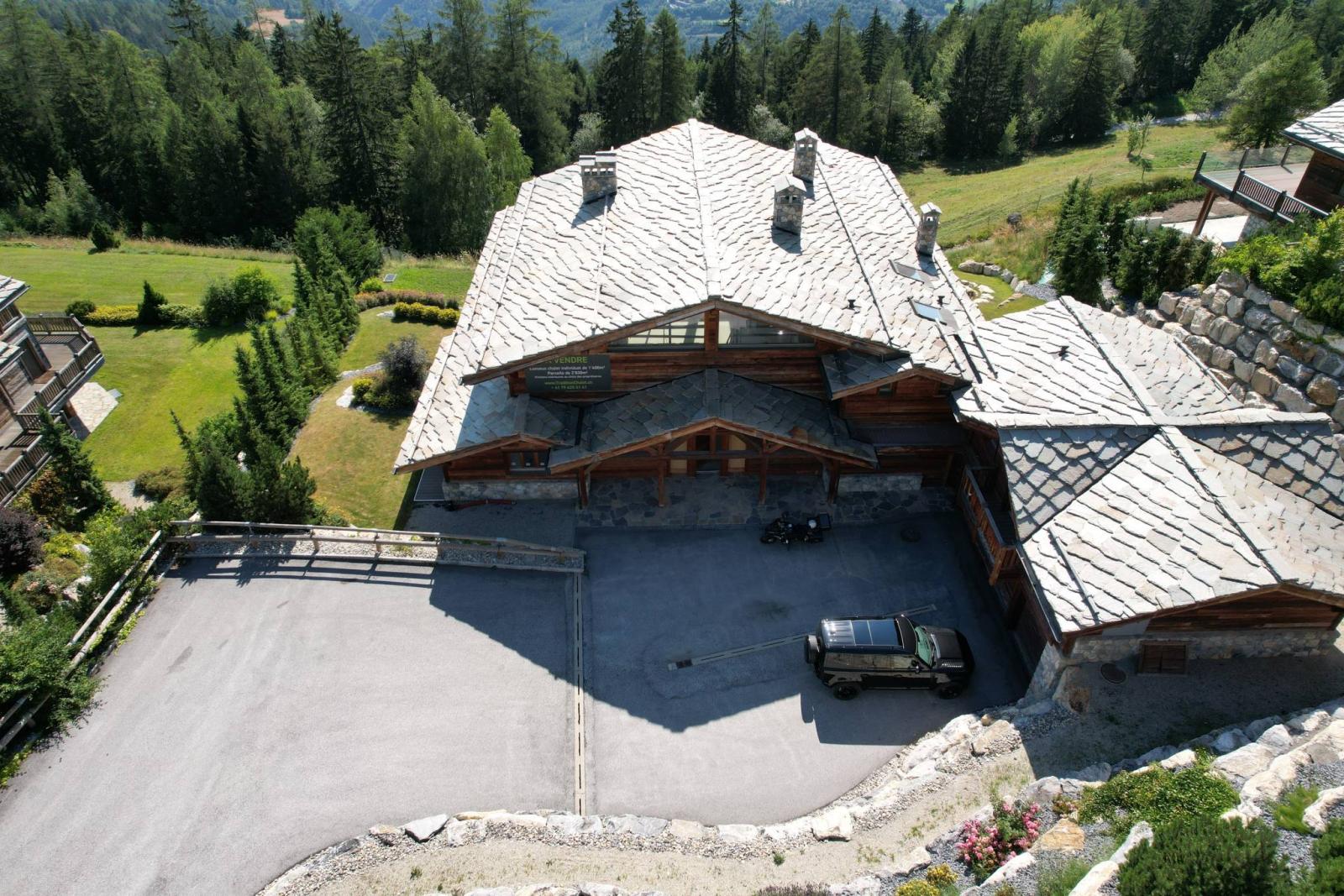 Magnifique chalet avec vue panoramique (vendu brut)