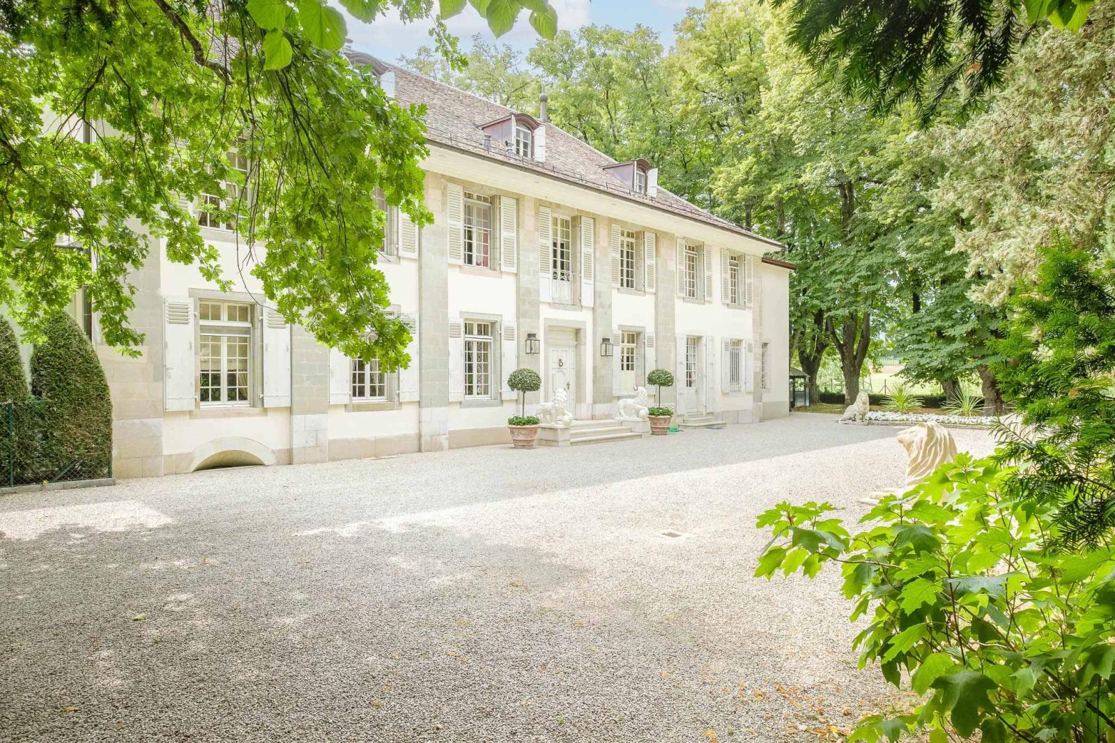 En exclusivité : Magnifique domaine avec dépendance